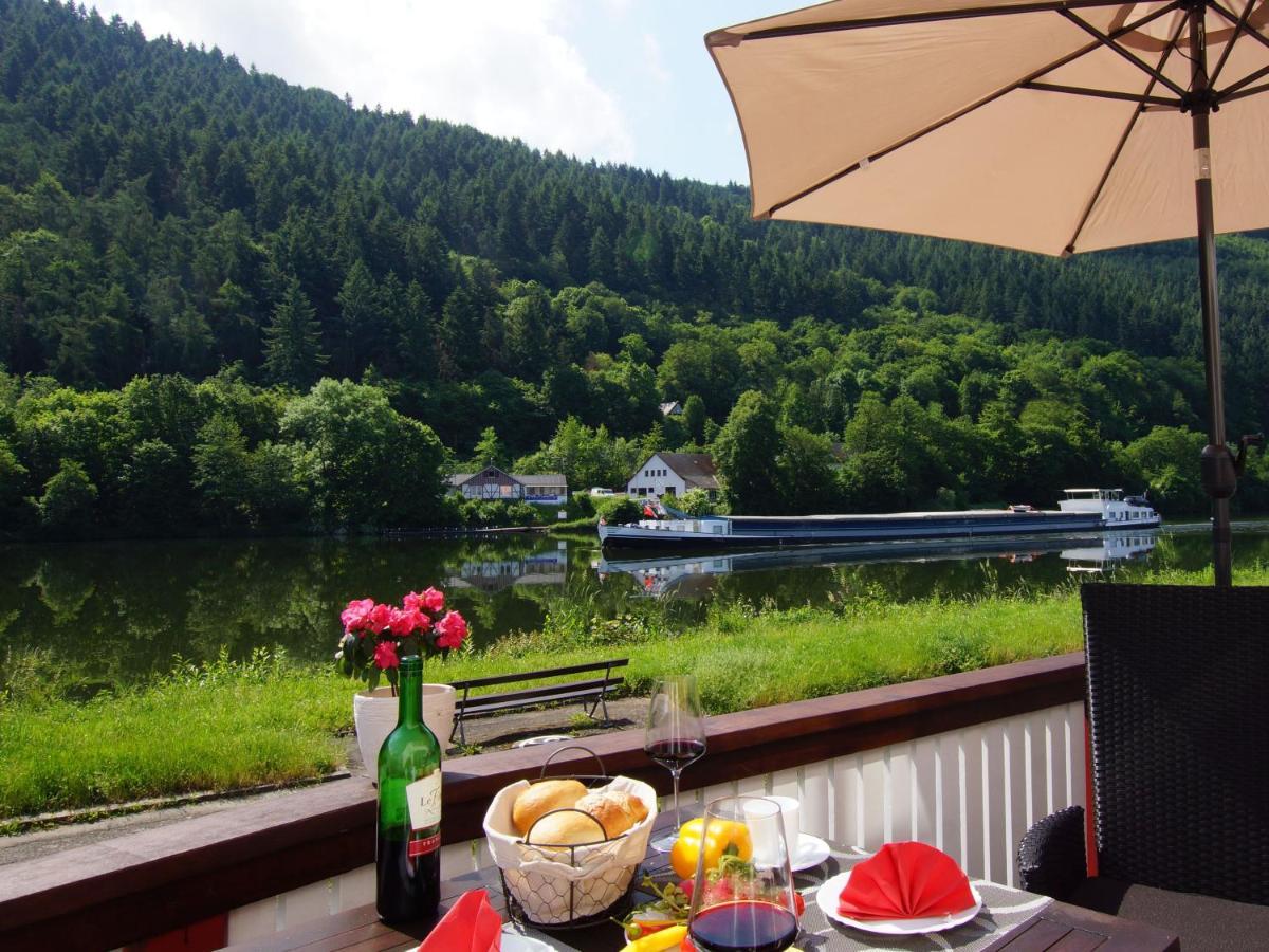 Appartamento Altes Faehrhaus An Der Mosel Anno1633 Traben-Trarbach Esterno foto