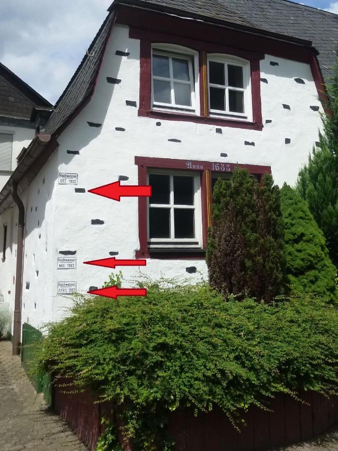 Appartamento Altes Faehrhaus An Der Mosel Anno1633 Traben-Trarbach Esterno foto