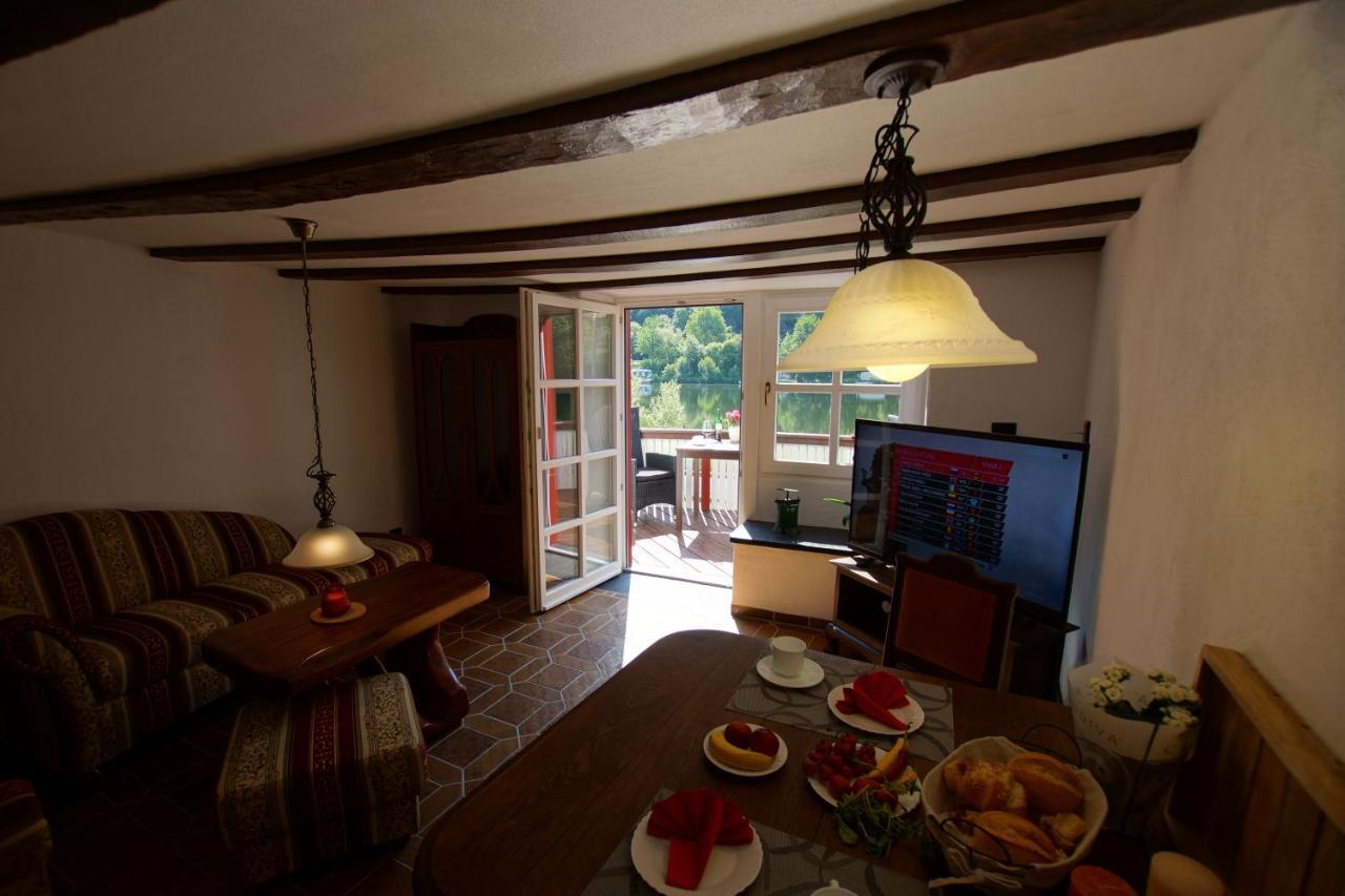 Appartamento Altes Faehrhaus An Der Mosel Anno1633 Traben-Trarbach Esterno foto